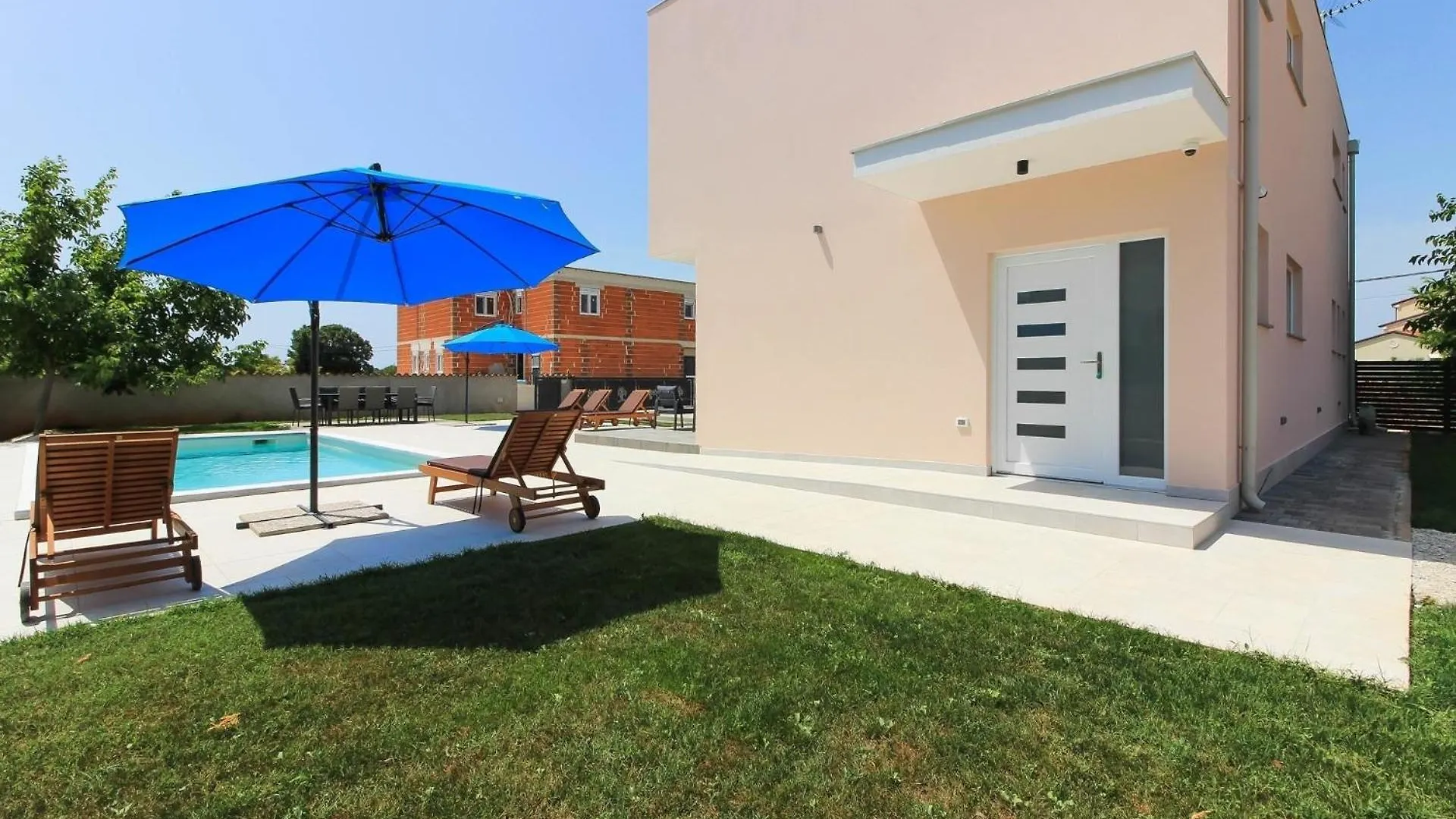 Ferienhaus Mit Privatpool Fuer 10 Personen Ca 220 Qm In Sisan, Istrien Suedkueste Von Istrien Holiday home